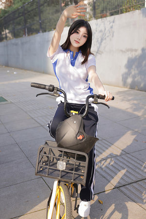 曹查理《浪蝶狂花》电影